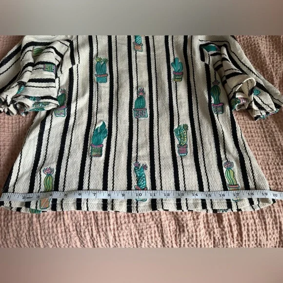 Judith March Off-shoulder Cactus Print top size Small - Picture 8 of 9
